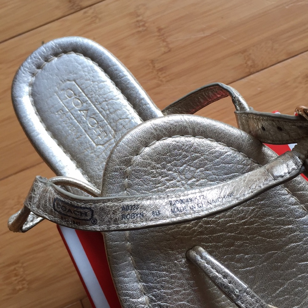 Coach sandals . Free gifts 🎁 with purchase - Picture 5 of 8